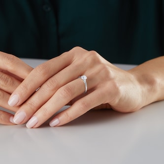 Goldsmiths 9ct White Gold 0.50ct Diamond Solitaire Engagement Ring Goldsmiths 9ct White Gold 0.50ct Diamond Solitaire Engagement Ring